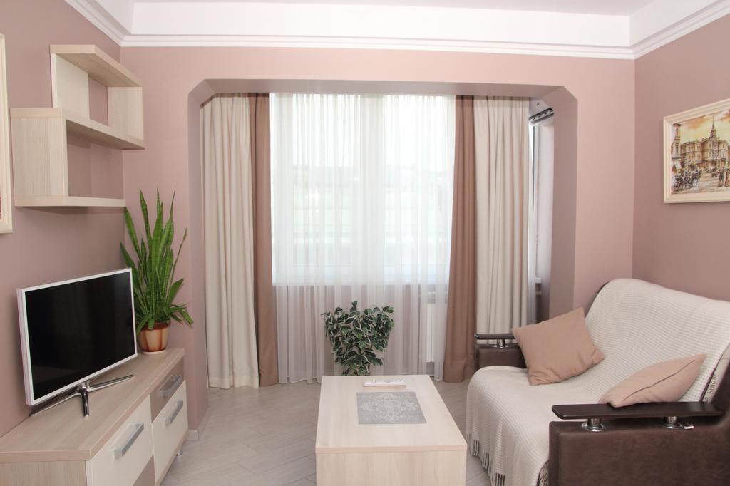 Apartment Obolonskiy Prospekt 31 Kiev Bagian luar foto